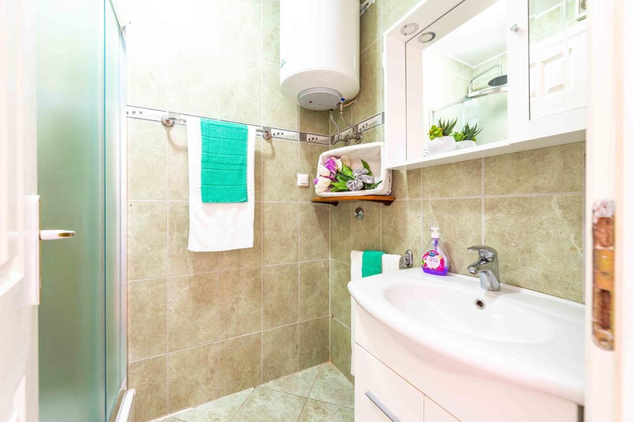 Apartment Hannah โนวาลยา ภายนอก รูปภาพ