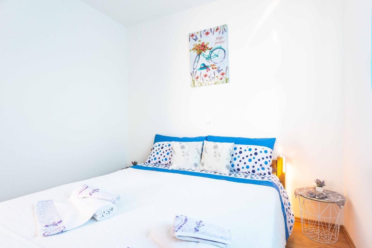 Apartment Hannah โนวาลยา ภายนอก รูปภาพ